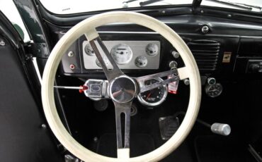 Ford-Deluxe-1940-Jade-Green-Metallic-Black-37