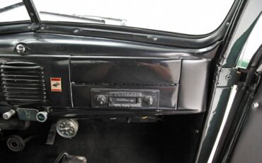 Ford-Deluxe-1940-Jade-Green-Metallic-Black-41