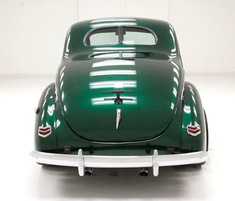Ford-Deluxe-1940-Jade-Green-Metallic-Black-7