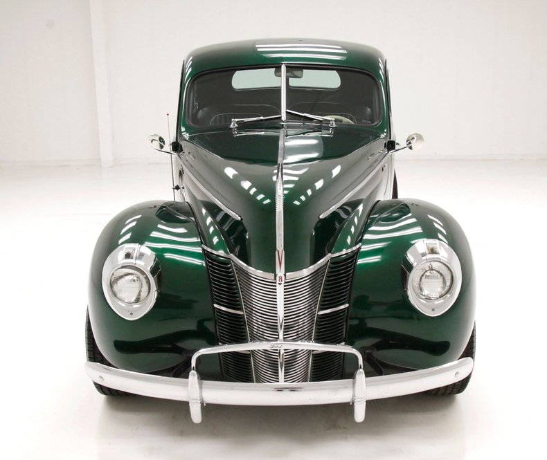 Ford-Deluxe-1940-Jade-Green-Metallic-Black-9