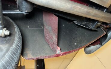 Ford-Deluxe-1947-Dark-Red-Metallic-Gray-14