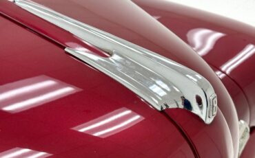 Ford-Deluxe-1947-Dark-Red-Metallic-Gray-16