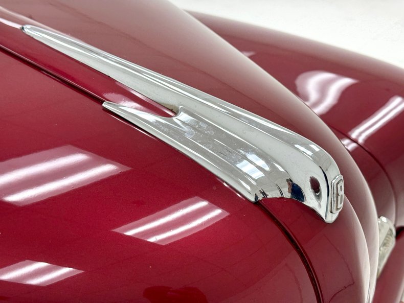 Ford-Deluxe-1947-Dark-Red-Metallic-Gray-16