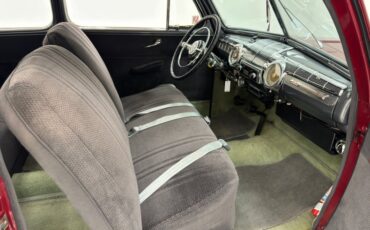 Ford-Deluxe-1947-Dark-Red-Metallic-Gray-17