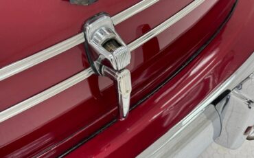 Ford-Deluxe-1947-Dark-Red-Metallic-Gray-18