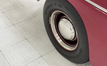 Ford-Deluxe-1947-Dark-Red-Metallic-Gray-27