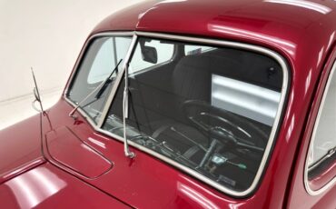 Ford-Deluxe-1947-Dark-Red-Metallic-Gray-28