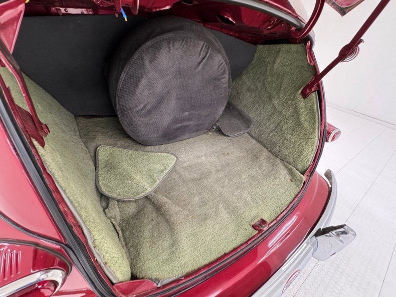 Ford-Deluxe-1947-Dark-Red-Metallic-Gray-41