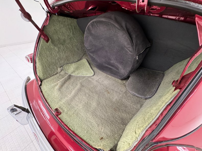 Ford-Deluxe-1947-Dark-Red-Metallic-Gray-43