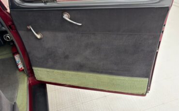 Ford-Deluxe-1947-Dark-Red-Metallic-Gray-45