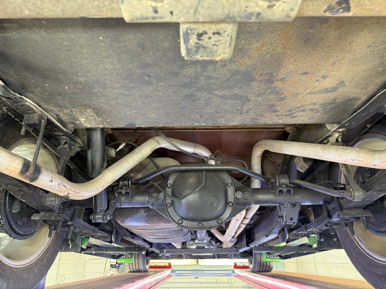 Ford-F-100-1953-Candy-Green-Black-23