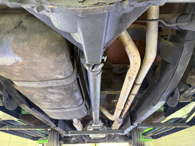 Ford-F-100-1953-Candy-Green-Black-24