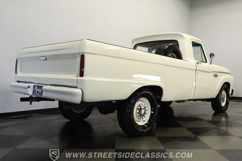 Ford-F-100-1965-Wimbledon-White-Red-White-ampamp-Blac-24