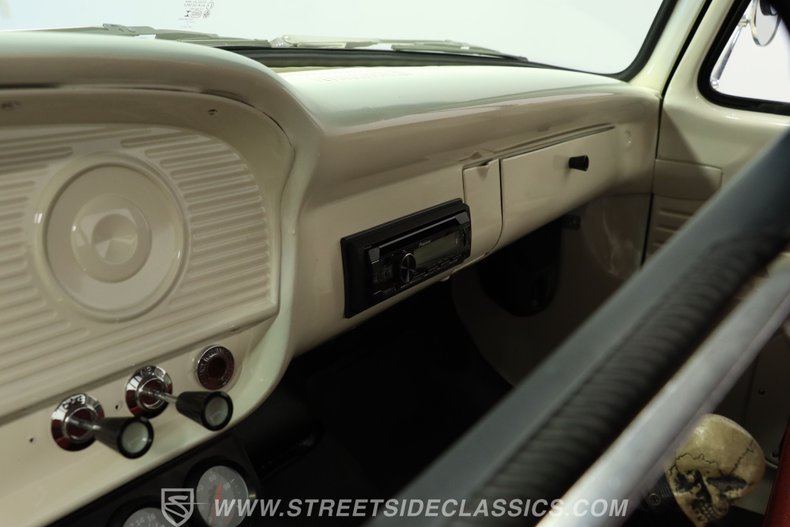 Ford-F-100-1965-Wimbledon-White-Red-White-ampamp-Blac-33