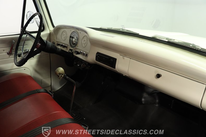 Ford-F-100-1965-Wimbledon-White-Red-White-ampamp-Blac-37