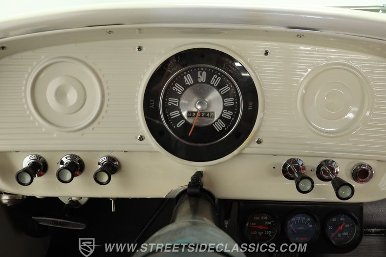 Ford-F-100-1965-Wimbledon-White-Red-White-ampamp-Blac-6