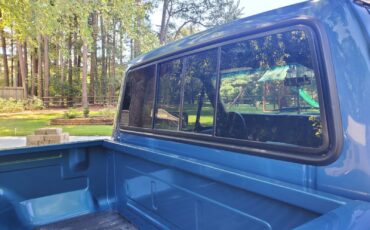 Ford-F-150-1984-Standard-Cab-Pickup-10