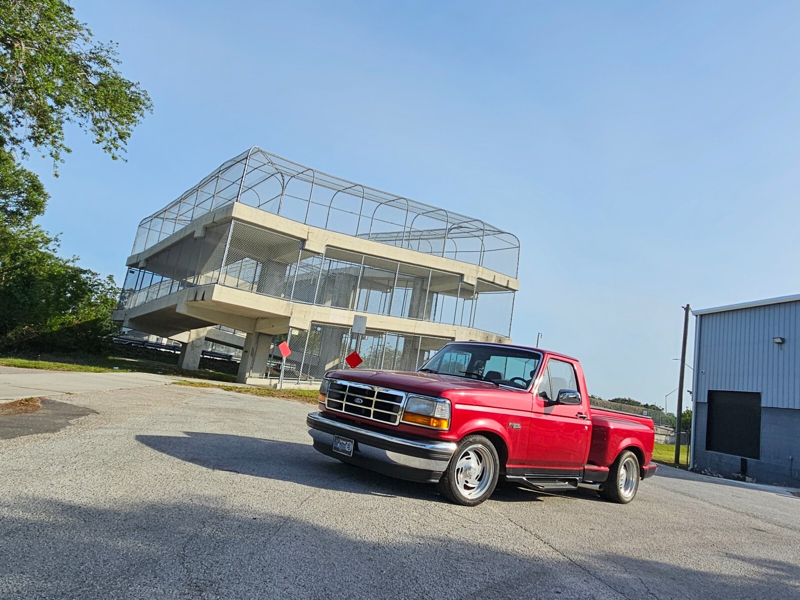 Ford-F-150-1995-Standard-Cab-Pickup-2