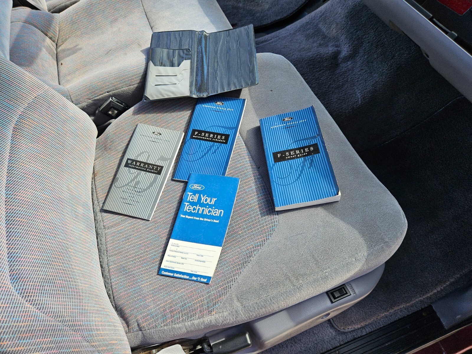 Ford-F-150-1995-Standard-Cab-Pickup-22