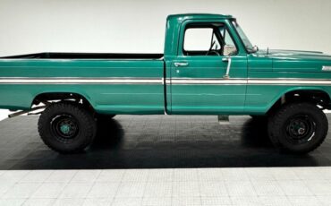 Ford-F-250-1972-Dark-Green-Metallic-Green-10
