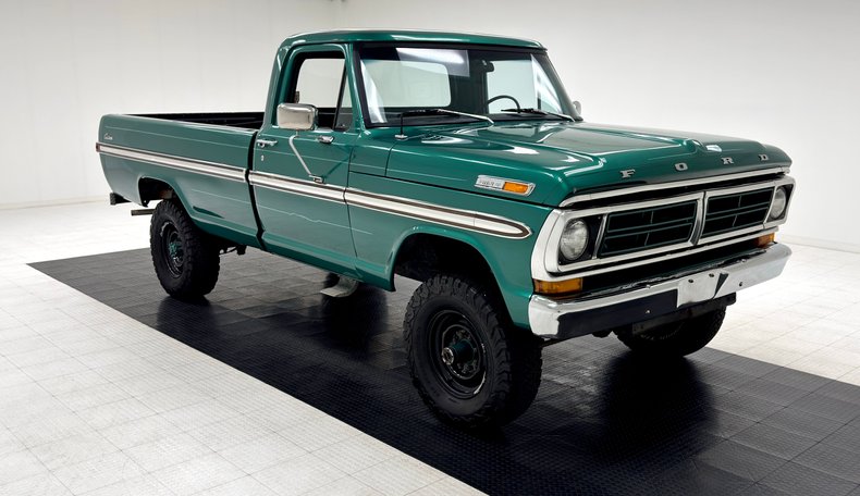 Ford-F-250-1972-Dark-Green-Metallic-Green-11