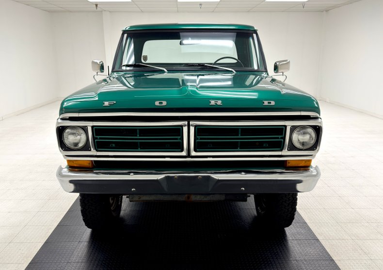 Ford-F-250-1972-Dark-Green-Metallic-Green-12