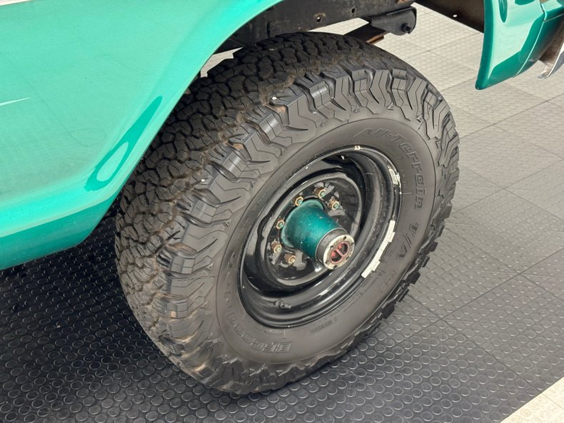 Ford-F-250-1972-Dark-Green-Metallic-Green-19