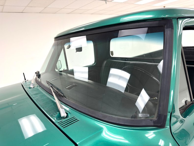 Ford-F-250-1972-Dark-Green-Metallic-Green-2