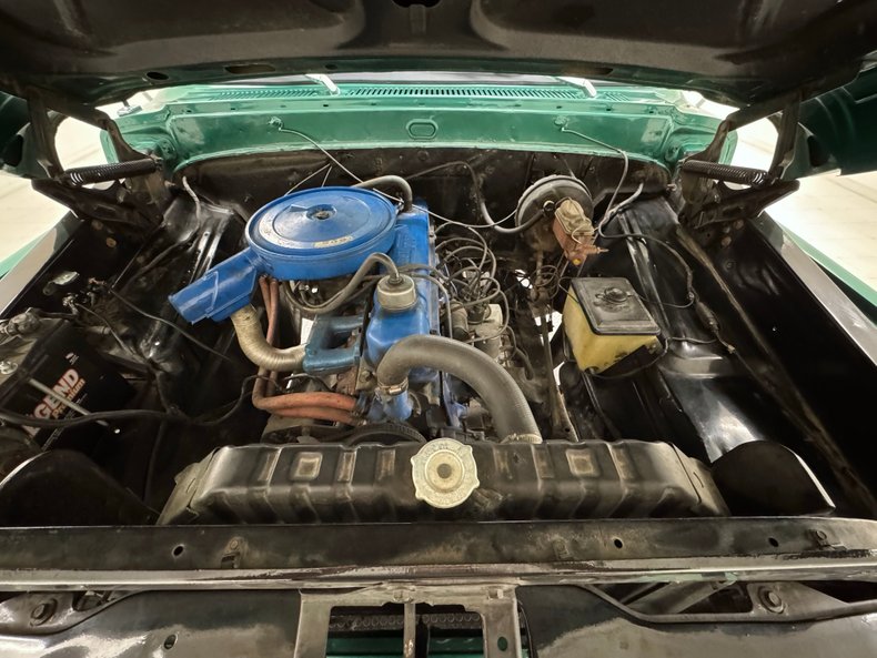 Ford-F-250-1972-Dark-Green-Metallic-Green-22