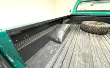 Ford-F-250-1972-Dark-Green-Metallic-Green-26