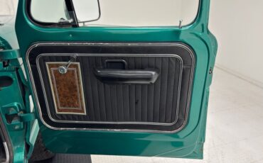 Ford-F-250-1972-Dark-Green-Metallic-Green-28