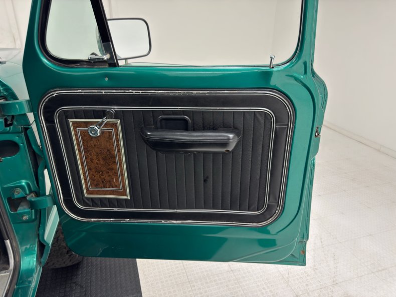 Ford-F-250-1972-Dark-Green-Metallic-Green-28