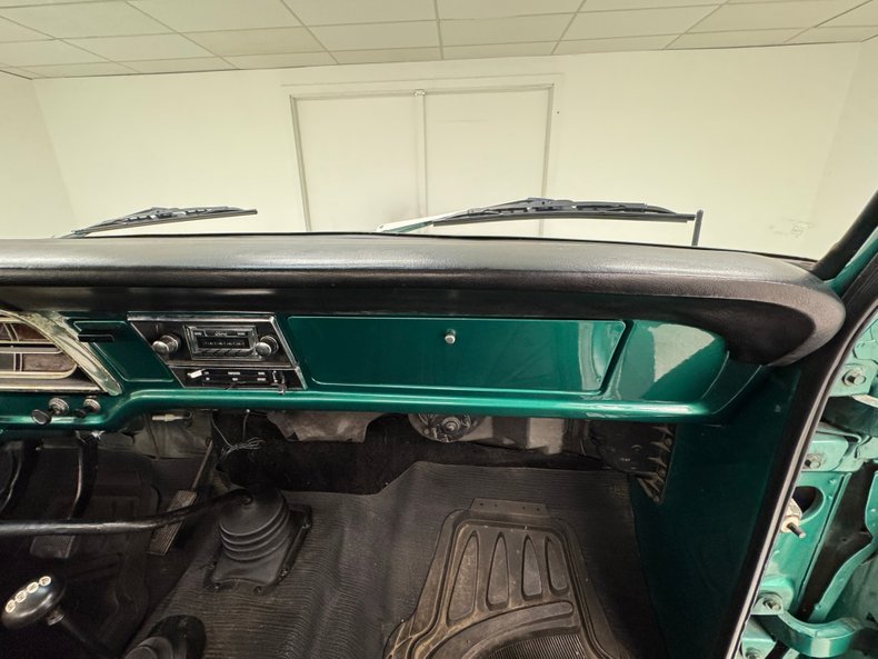 Ford-F-250-1972-Dark-Green-Metallic-Green-34