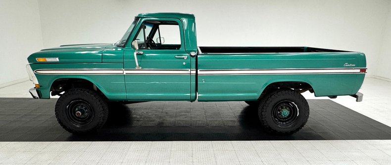 Ford-F-250-1972-Dark-Green-Metallic-Green-38