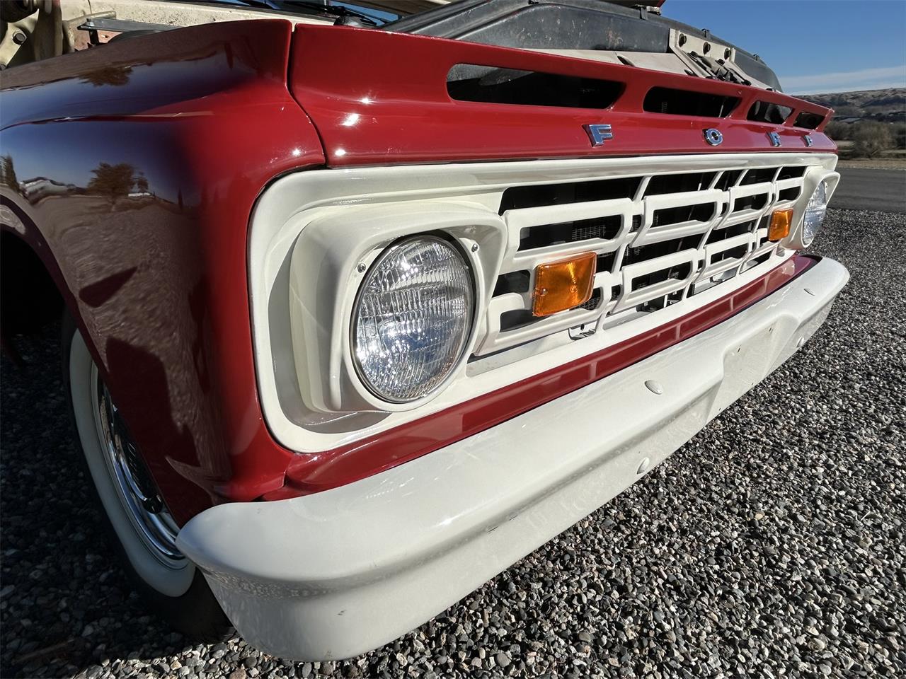 Ford-F100-1964-Red-Tan-19