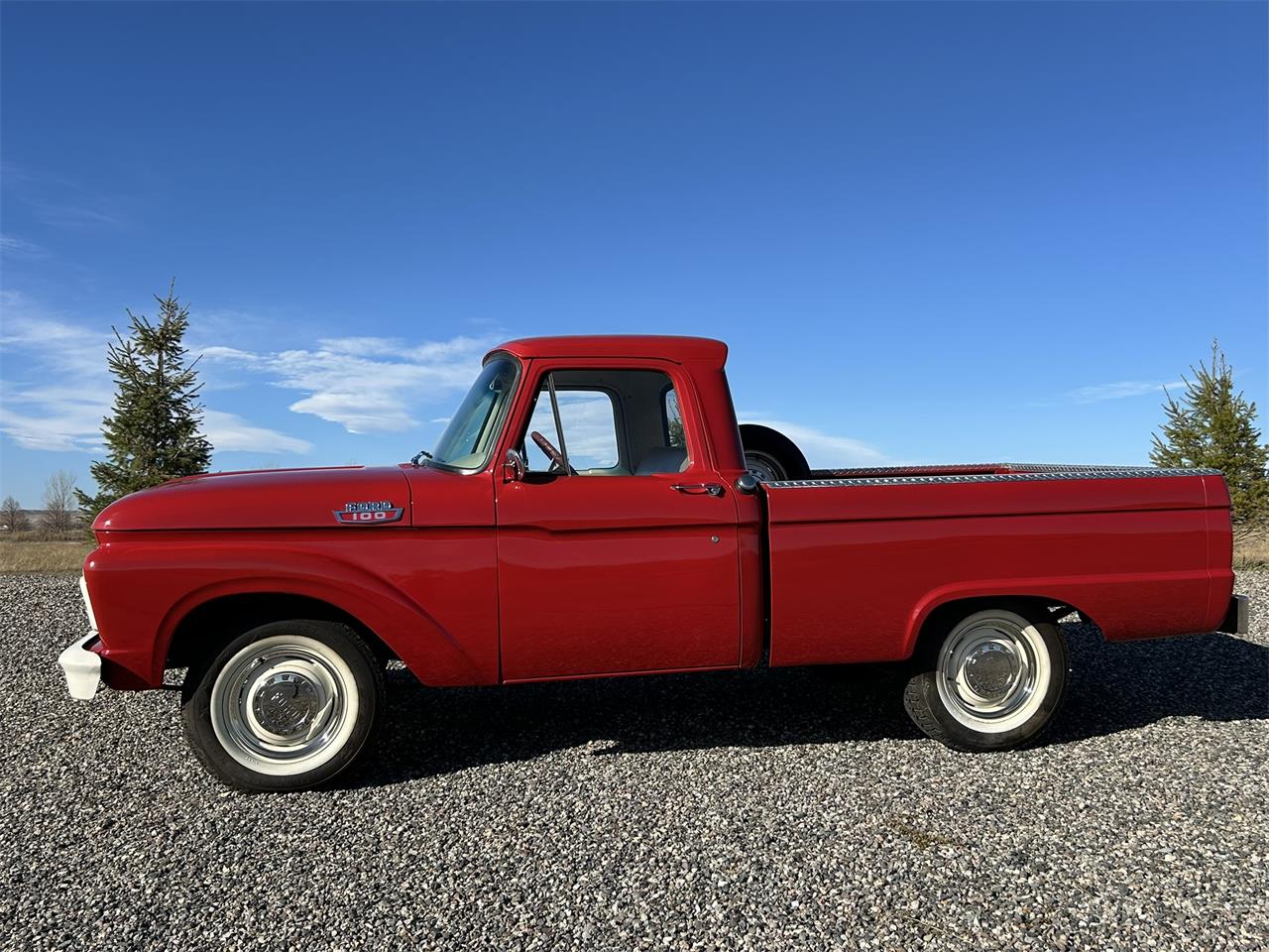 Ford-F100-1964-Red-Tan-2