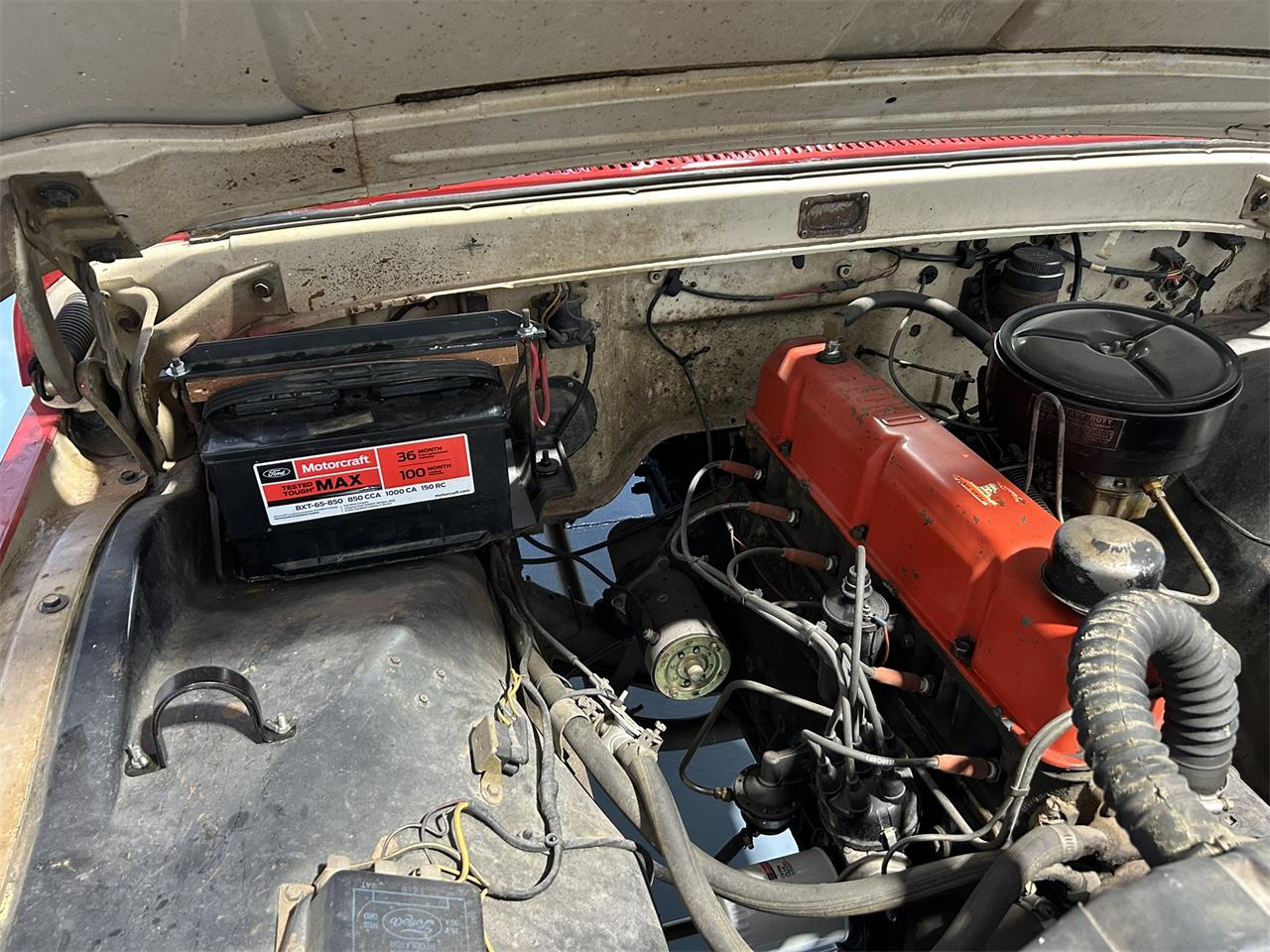 Ford-F100-1964-Red-Tan-20