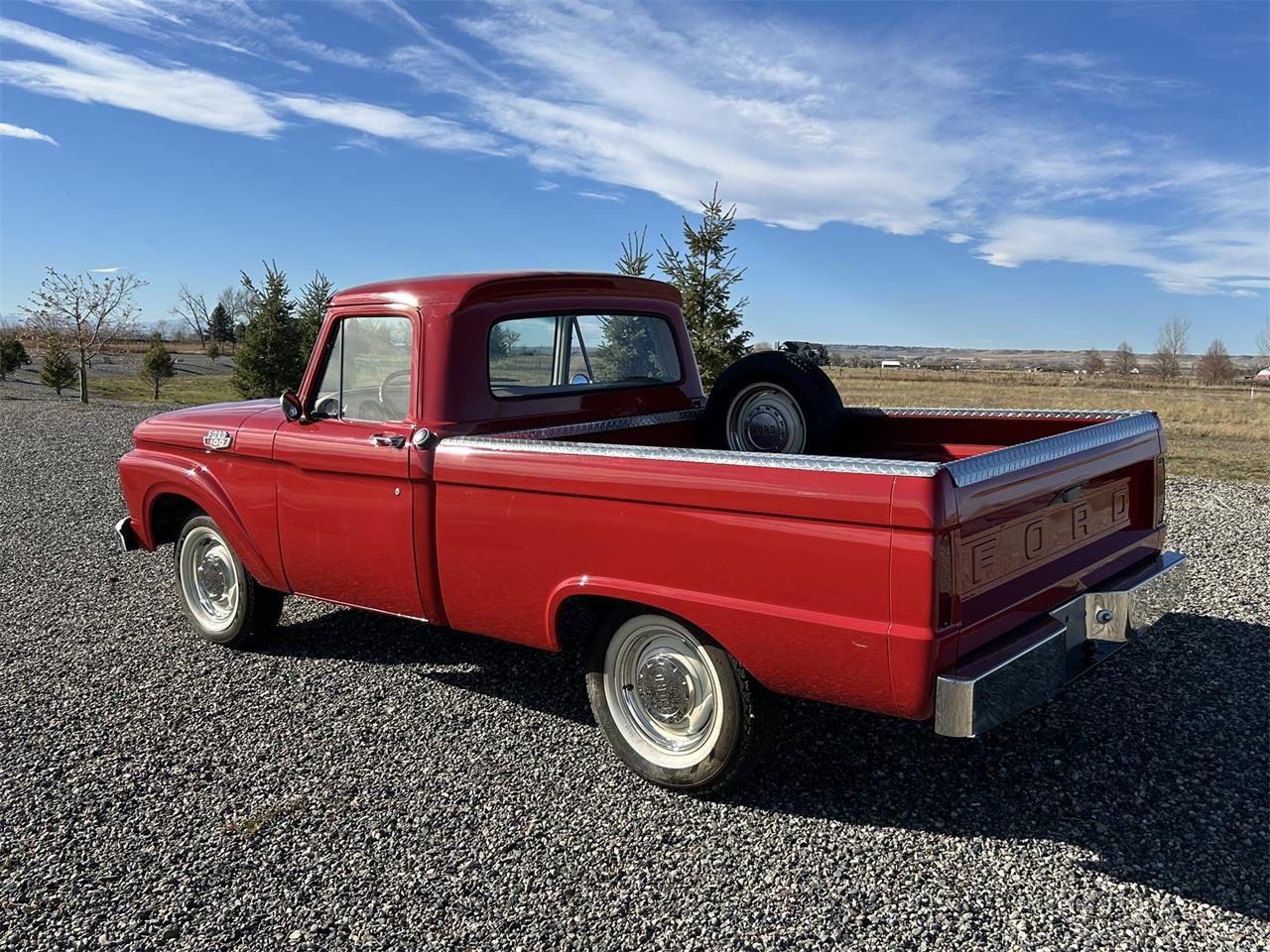 Ford-F100-1964-Red-Tan-3