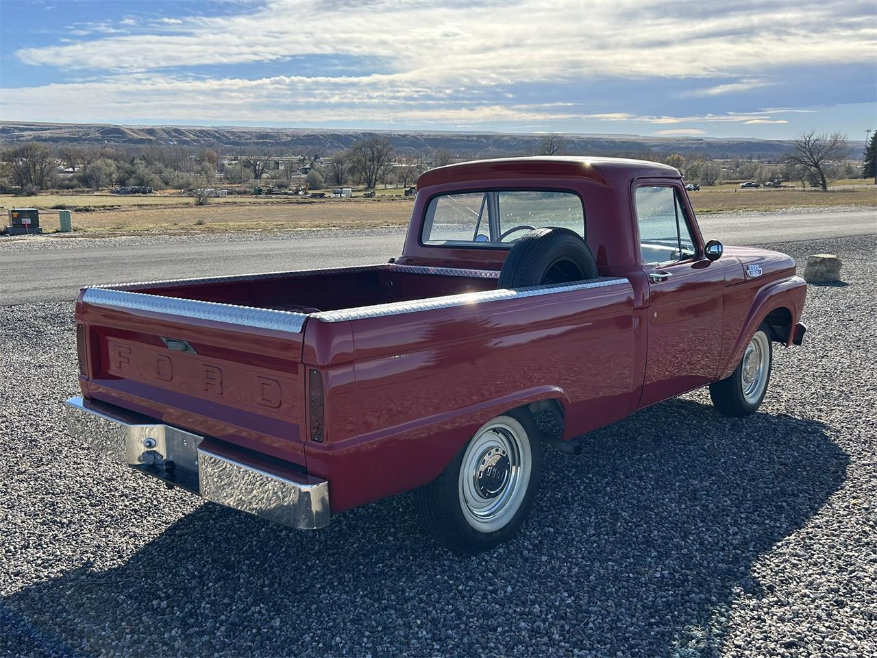 Ford-F100-1964-Red-Tan-7