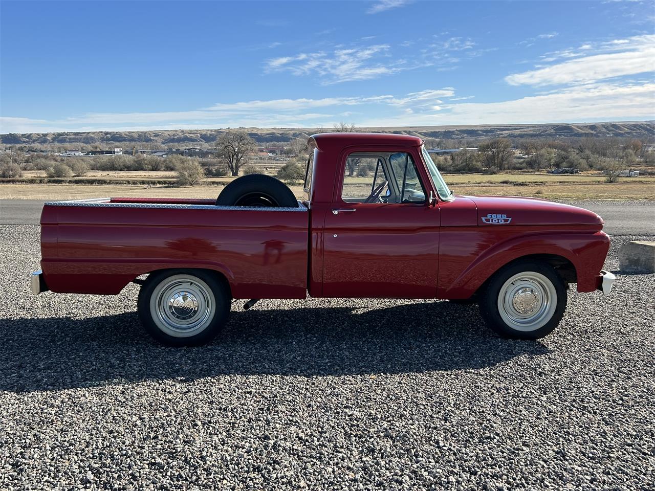 Ford-F100-1964-Red-Tan-8