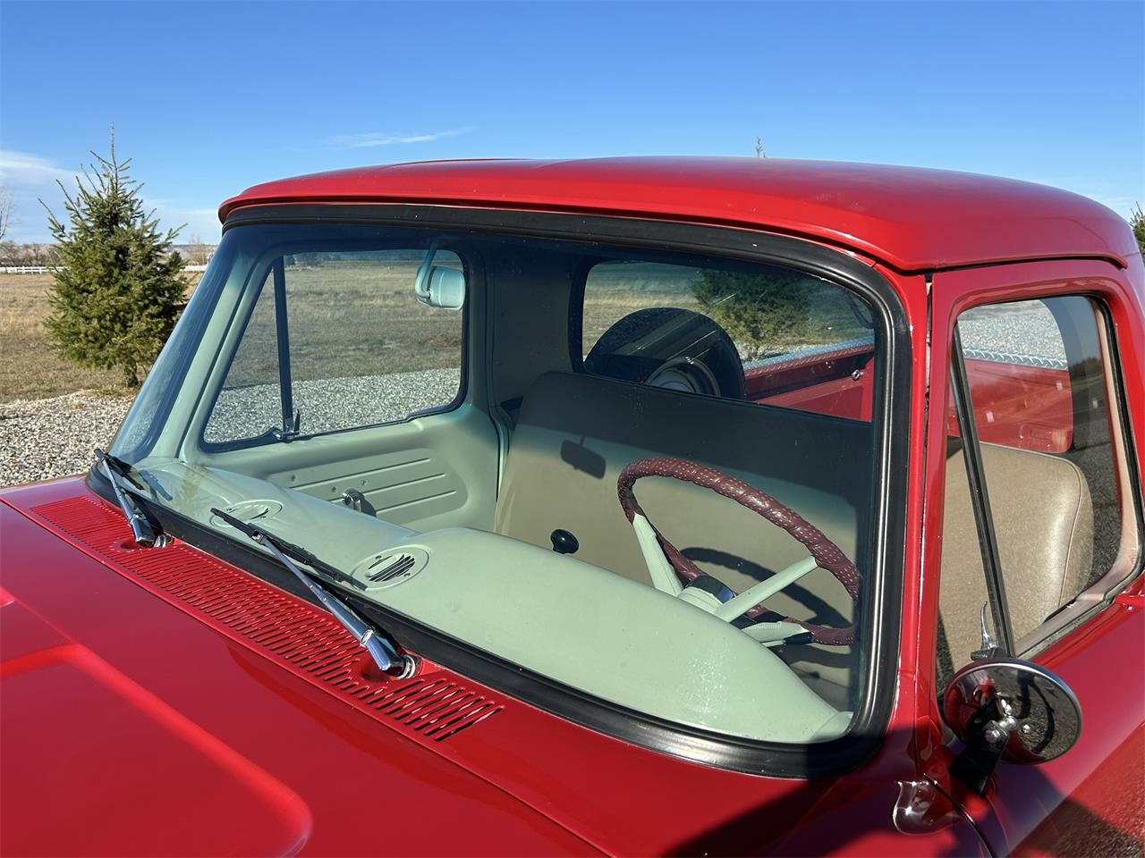 Ford-F100-1964-Red-Tan-9