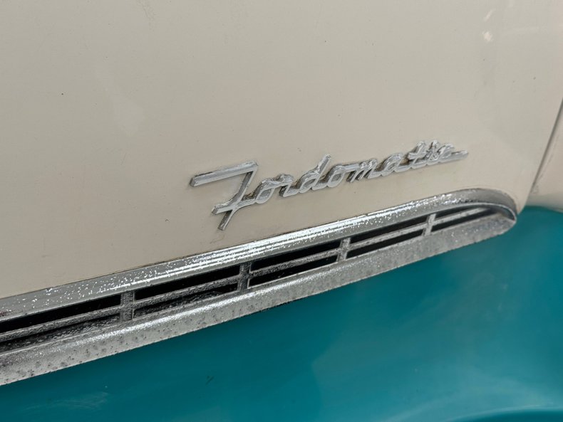 Ford-Fairlane-1955-Mountain-Green-Aqua-22