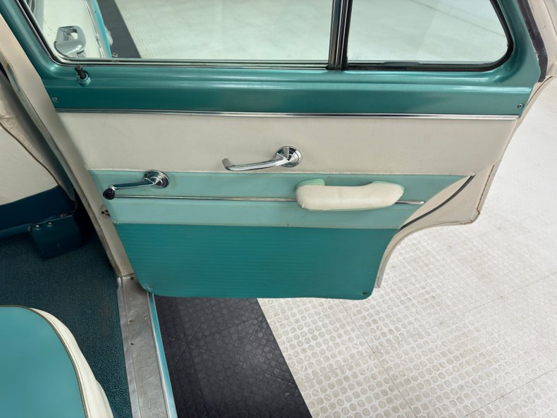 Ford-Fairlane-1955-Mountain-Green-Aqua-3