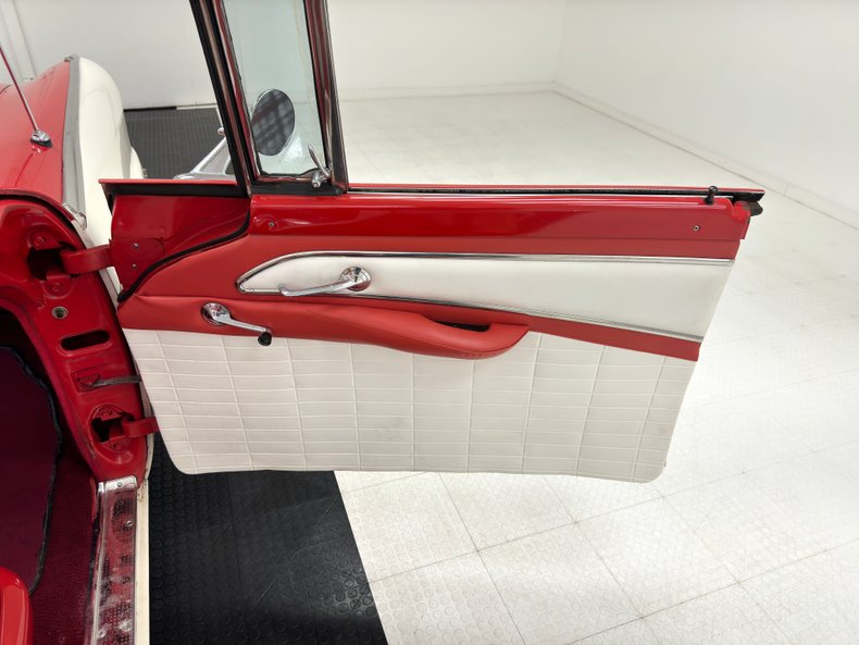 Ford-Fairlane-1956-Fiesta-Red-Red-38