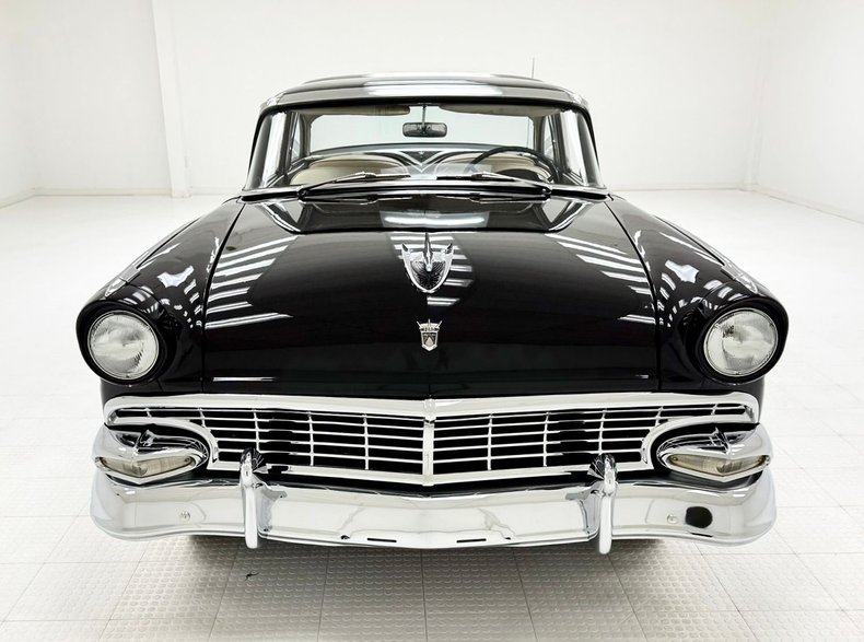 Ford-Fairlane-1956-Raven-Black-Black-12
