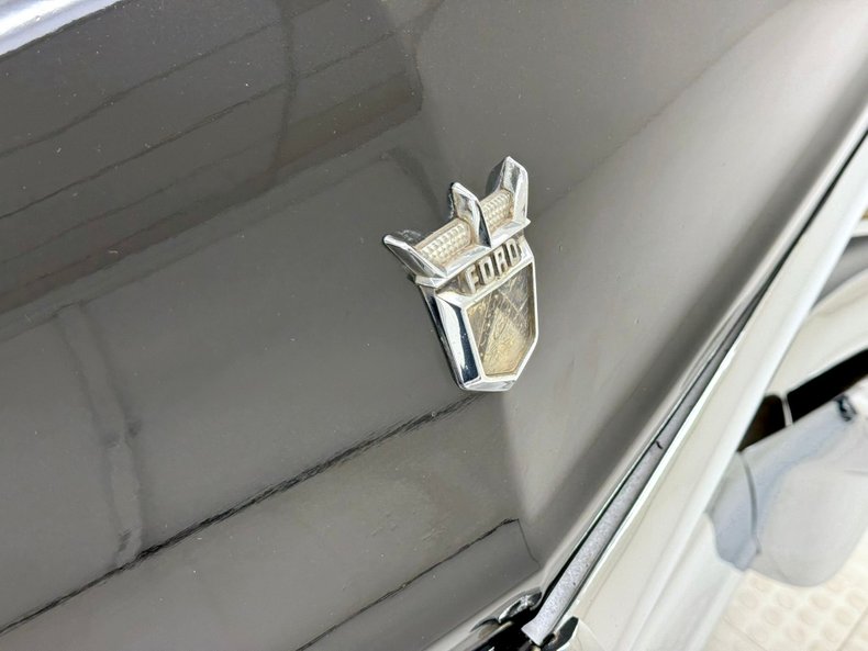 Ford-Fairlane-1956-Raven-Black-Black-15