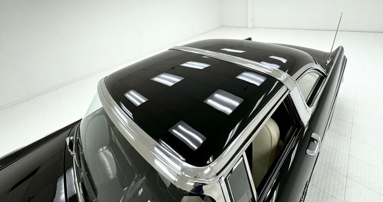 Ford-Fairlane-1956-Raven-Black-Black-24