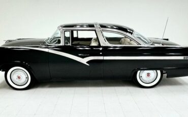 Ford-Fairlane-1956-Raven-Black-Black