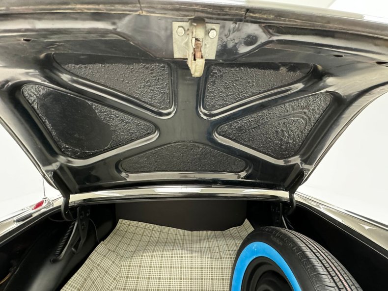 Ford-Fairlane-1956-Raven-Black-Black-44