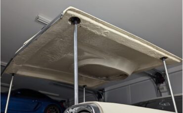 Ford-Fairlane-1966-Wimbledon-White-Black-15